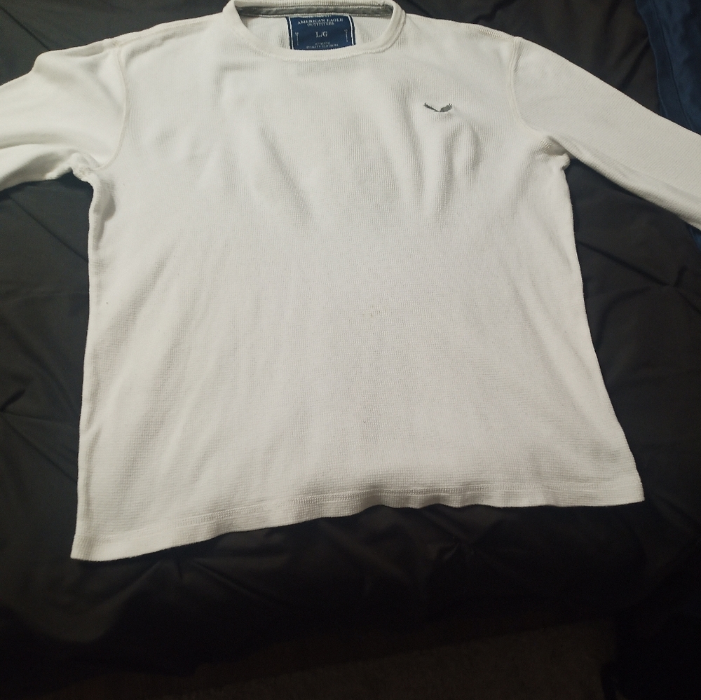 American Eagle men's shirt-large